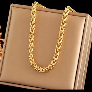 Elegant 18k Gold plated stainless steel Chain Necklace